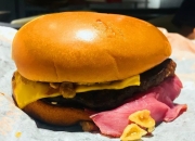 开云体育app-包含汉堡SV不敌对手，锁定垫底位置的词条