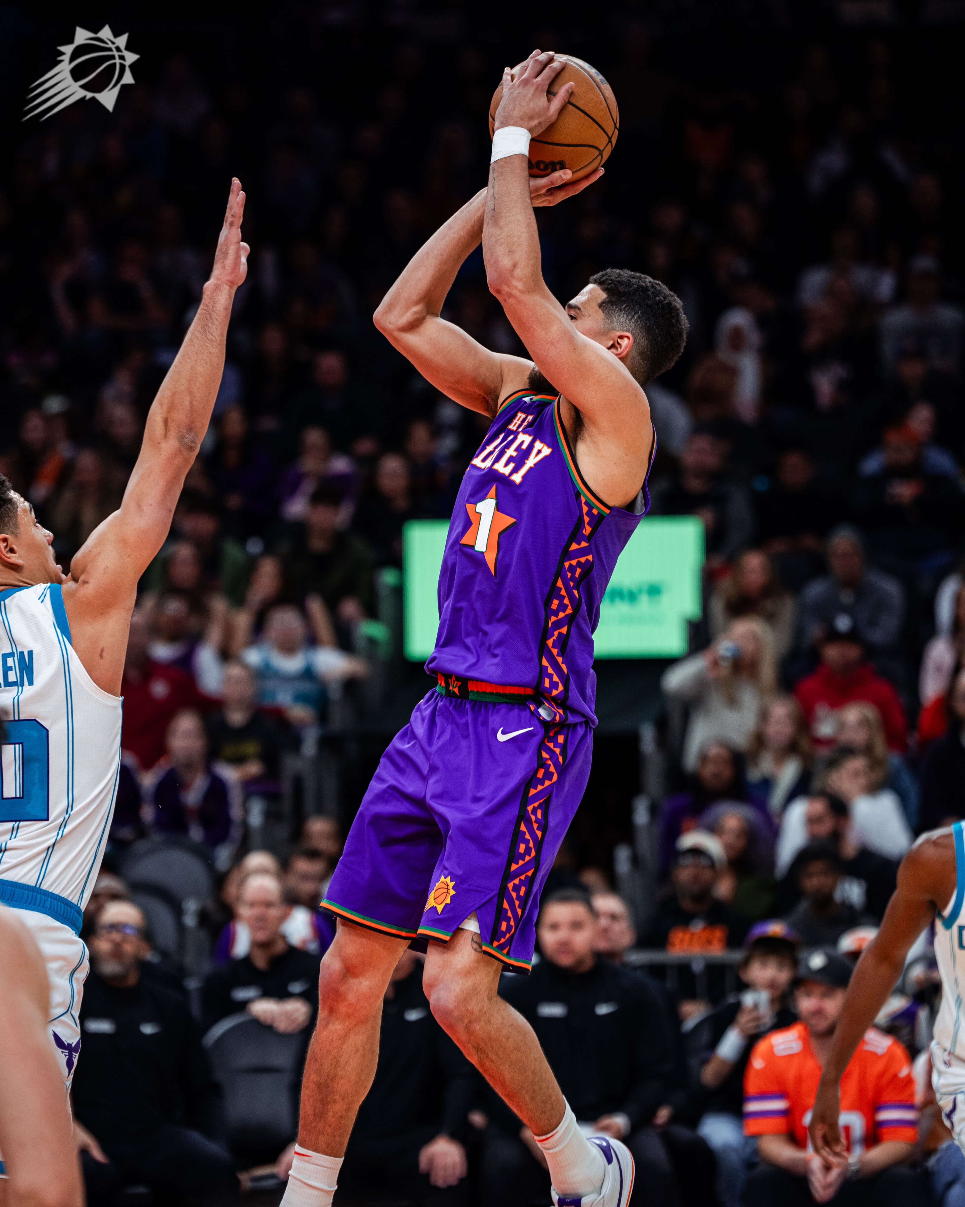 太阳胜灰熊，布克火力全开的简单介绍