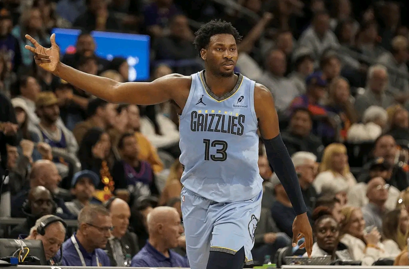 太阳胜灰熊，布克火力全开的简单介绍