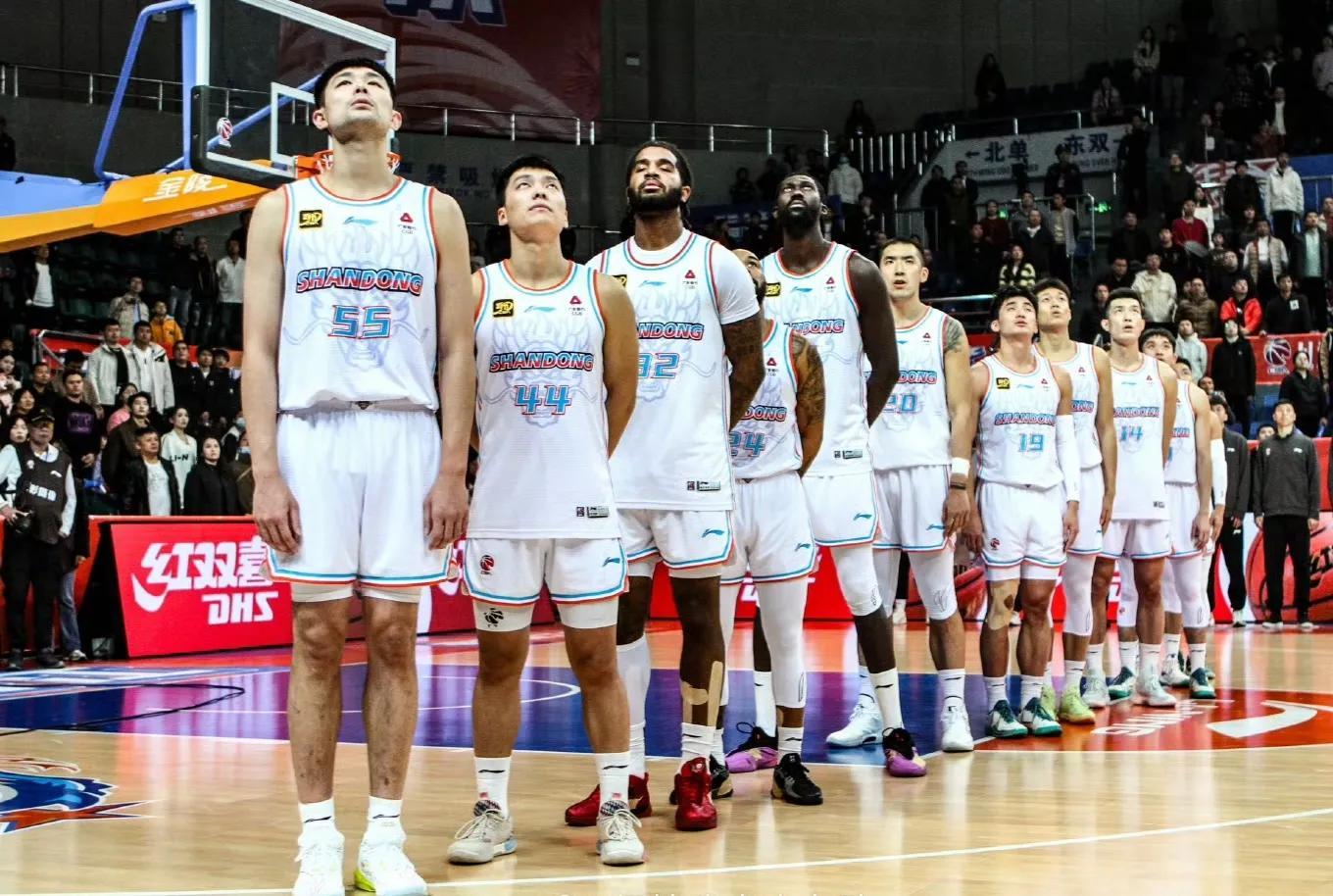 山东男篮客场大胜云南，迎来连胜