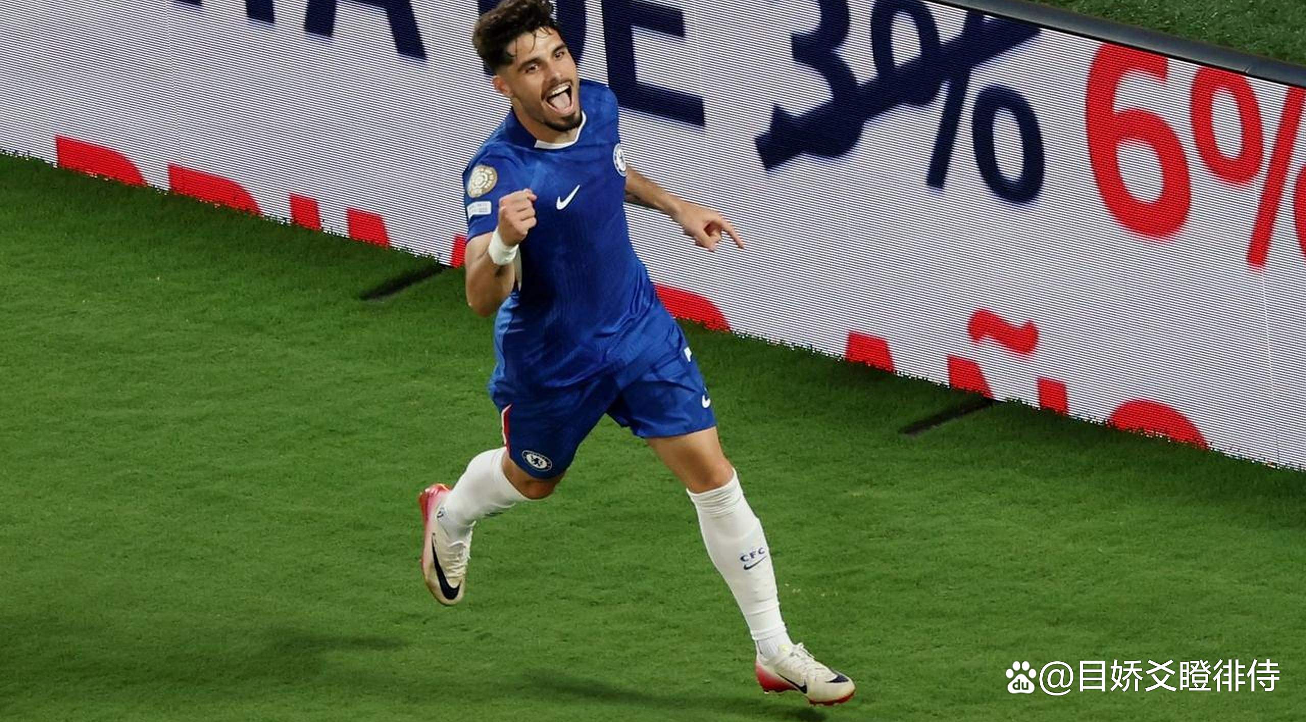 淘汰赛的悬念笼罩在比赛场上