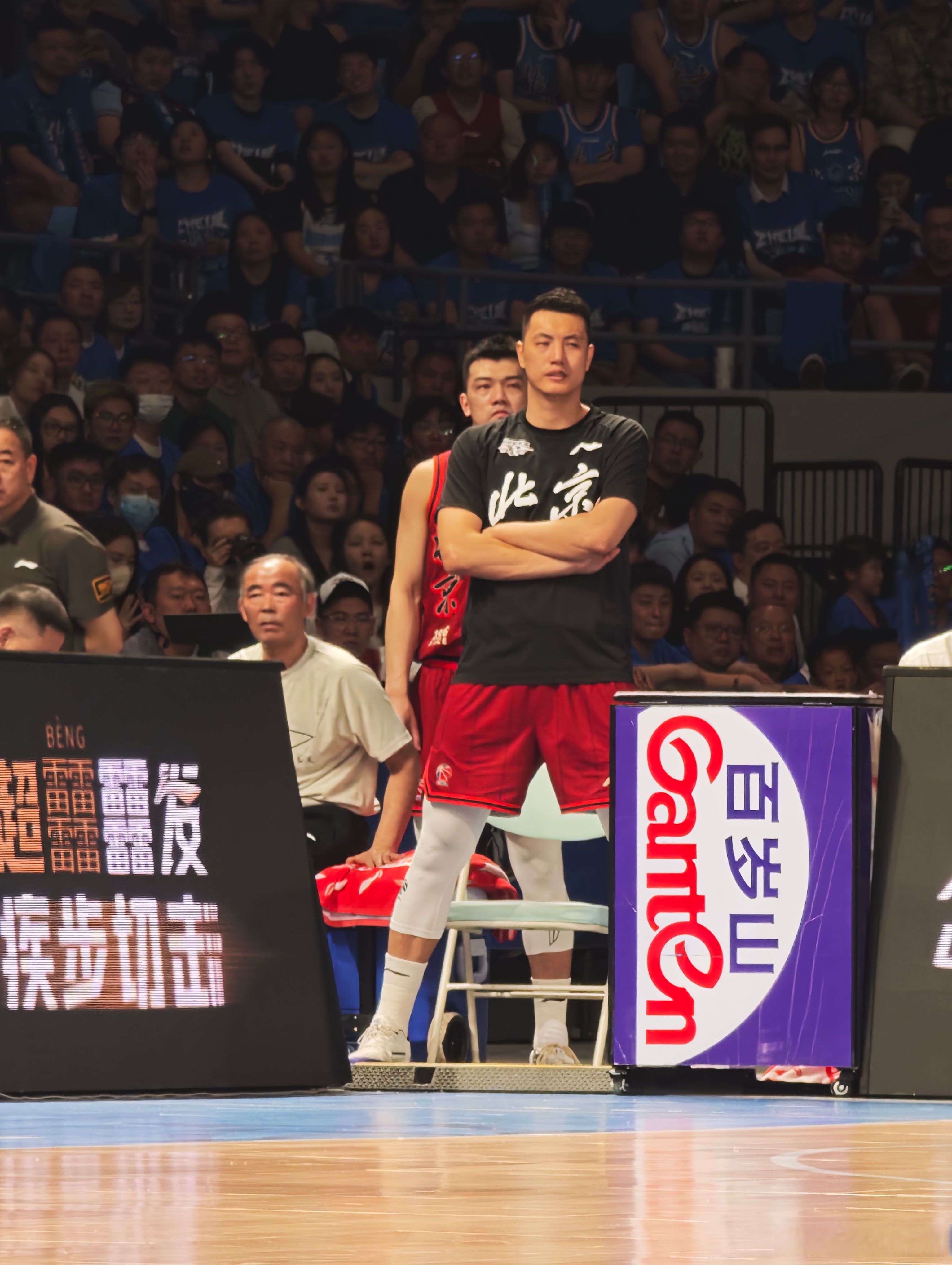 包含北京队失分不断，艰难追赶季后赛前景的词条