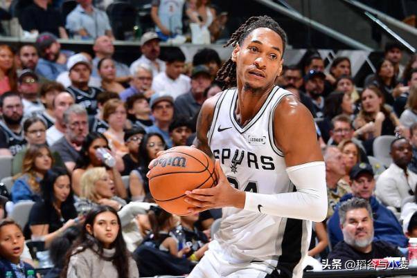 马刺外线效率领跑,阵容深度备受夸奖的简单介绍 马刺外线效率领跑,阵容深度备受夸奖的简单介绍